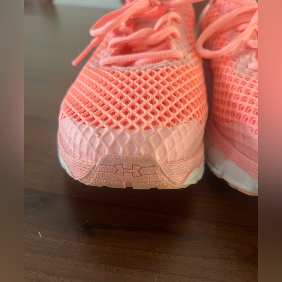 Bright peach colored Under Armour
Charged Shoes Women's 9 - Picture 3 of 6
